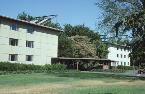 Beckett Hall, just before razing