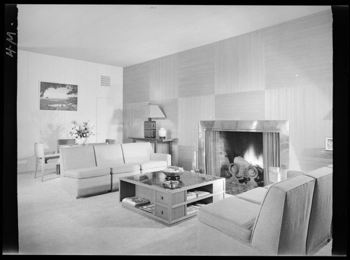 Crosby, Bing, residence. Living room