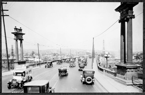 North Broadway Bridge looking North, 1924