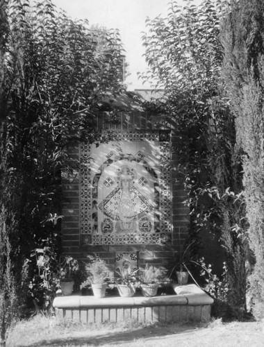 Patio fountain, Hollywood Branch Library