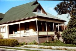 1895 Queen Anne house at 354 South Main Street, Sebastopol, California, 1976