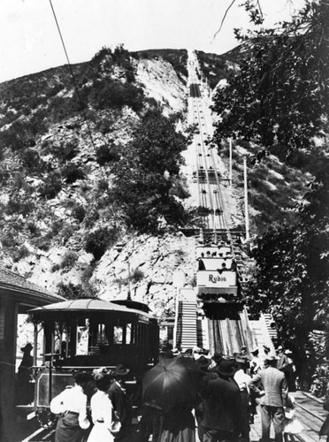 Taking the cable car to Mount Lowe