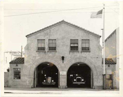 [Exterior of San Francisco Fire Department Engine 40]
