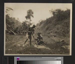 Road Clearing, Kenya, September 1926