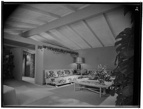 Better Homes and Gardens Five Star Home No. 2004 ["Ranch House for a City Lot"; "Pricesetter House"]. Living room