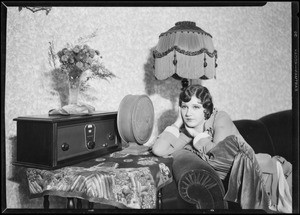 Stewart Warner radio & Betty Boyd, Southern California, 1926
