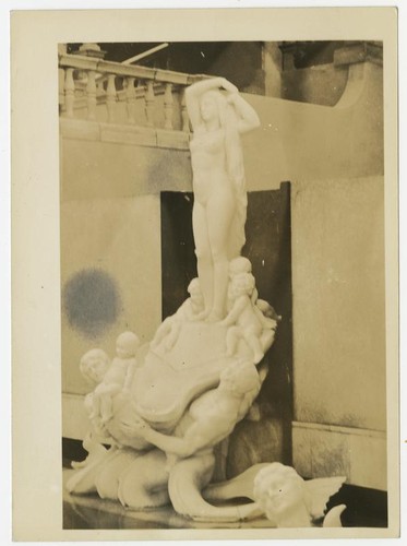 Naissance de Venus Statue