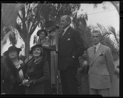 Picnic for gubernatorial campaign of Frank Merriam, Santa Monica, 1934