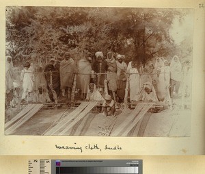 Cloth making, Punjab, ca.1900