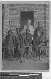 Fr. Conrardy with lepers at Zhigong, China, 1914