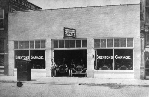 Lebanon Auto Co. Garage-Brenton's Garage