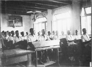 Lessons at the Marangu teachers' seminar, Tanzania, ca. 1927-1938