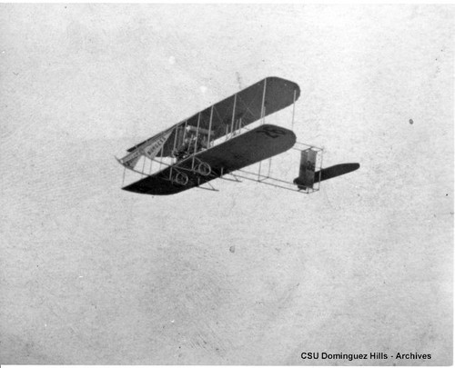 Burgess-Wright Model F biplane in flight
