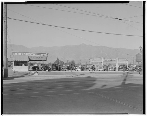 Orrin Fox used automobile lot, 2345 East Colorado, Pasadena. 1933