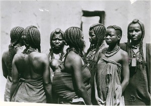 Arab women, in Cameroon