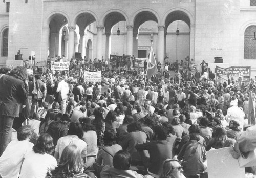 Young Angelenos turn out to protest war and Amchitka blast