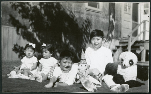 Photograph of children at Manzanar