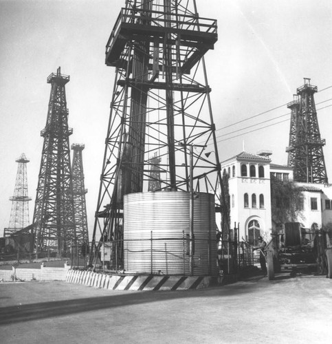Oil derricks of Los Angeles, view 4