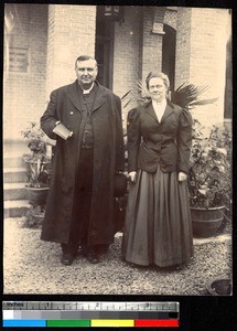 Bishop Lewis and wife, Sichuan, China, ca.1907