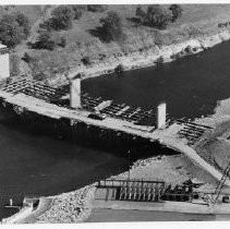 New horse-walking bridge across the American River at the Nimbus Dam