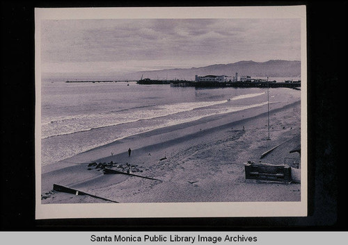 Tide studies looking northwest to the Santa Monica Pier from the roof of the Del Mar Club with tide 3.6 feet at 2:09 PM on October 13, 1938