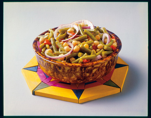 Green bean salad with garbanzo beans