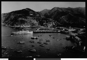 Boats crowded into Avalon harbor, Santa Catalina Island, ca.1930