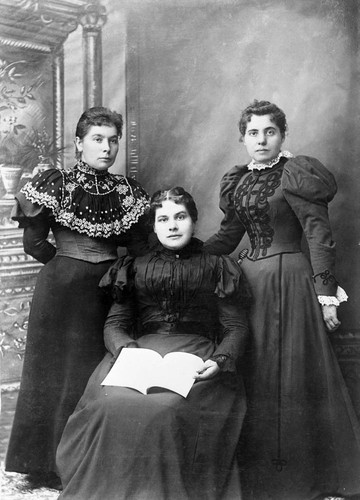 Schultz sisters, Myrtie, Kate, and Wilmina, before their marriages, Tustin, ca. 1888
