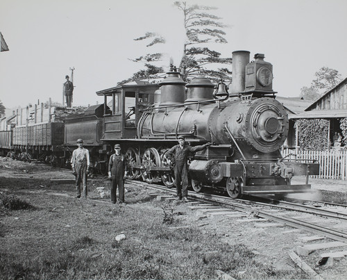 Santa Fe Train engine and crew