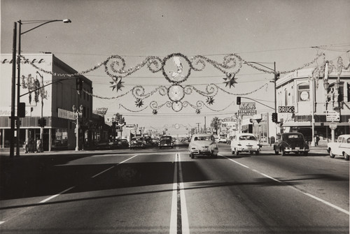 Christmas on Foothill Boulevard, 1969