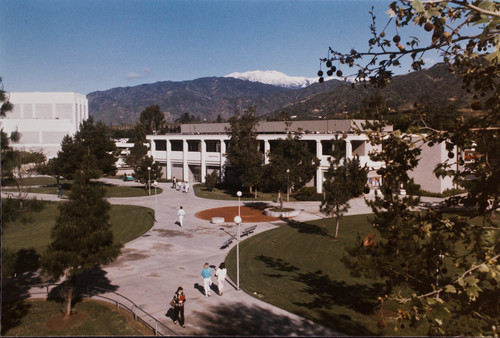 Campus view of the Administration building, 1986