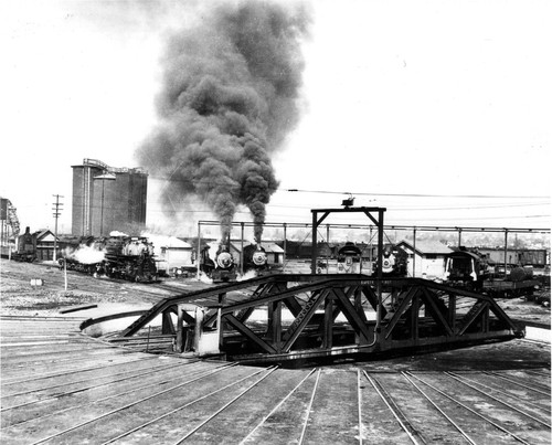 Union Pacific Roundhouse, East Los Angeles, 1939