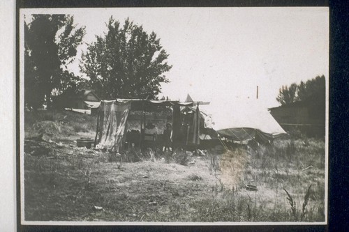 [Makeshift shelter for Japanese farm laborers.]