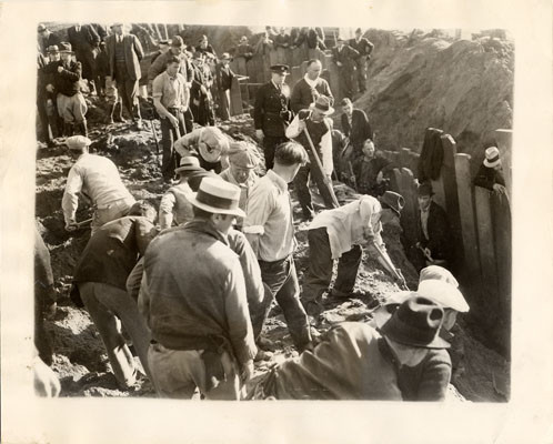 [Workers digging a trench near Fleishhacker zoo]
