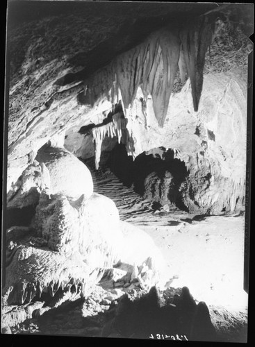 Misc. Caves, Clough Cave, interior formations