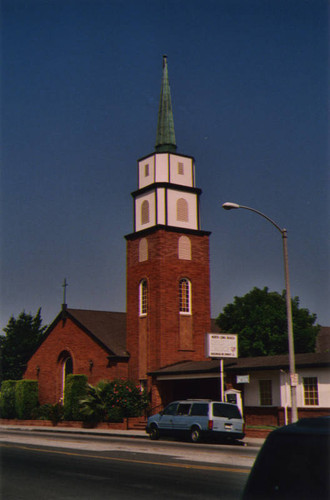 North Long Beach Christian Church, exterior