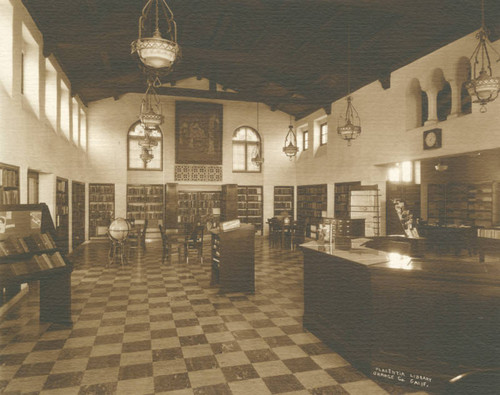 Placentia Public Library