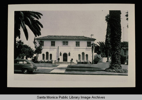 148 Georgina Avenue (Lot 3, Block I) Santa Monica, Calif. owned by Dr. J. Kirk Pearson