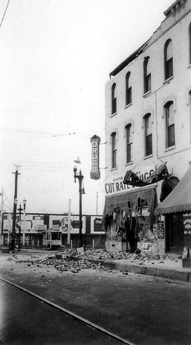 Damage from March 1933 earthquake to Givens-Cannon Drug Co. on 4th and ...