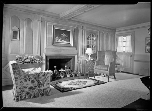 Rennick, Avery, residence. Interior and Living room