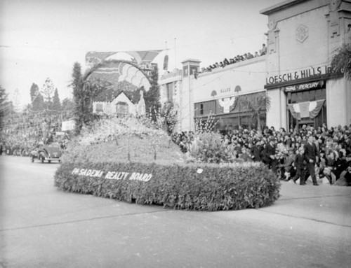 Pasadena Realty Board float at the 1939 Rose Parade