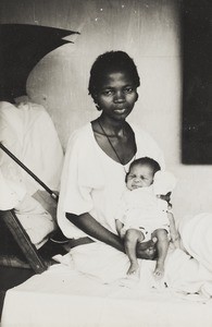 Female patient and baby, Nigeria, ca. 1938