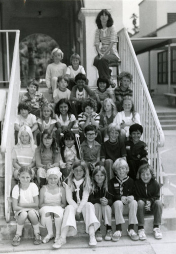 Avalon Schools, Mrs. Malloy's second grade class, 1976-1977, Avalon, California (front)