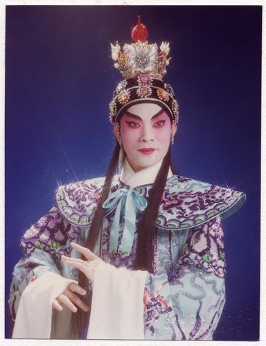 Mun Chin Soer, actor starring in Love on the run presented by The San Francisco Chinese Opera Troupe /