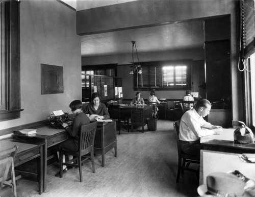 [College bank workers, 1920s]