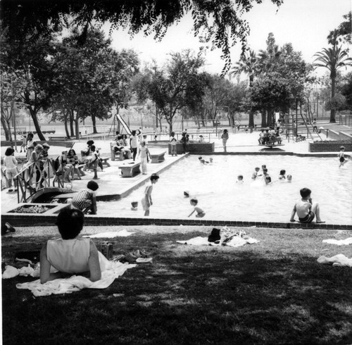 Centinela Park, wading pool, Inglewood, California