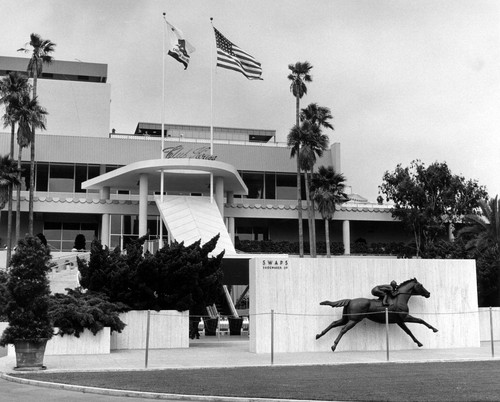 Hollywood Park Race Track, Clubhouse entrance and Swaps Statue