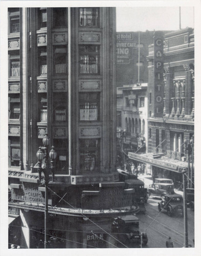 [Photograph of the exterior of Cort Theatre as the Capitol]