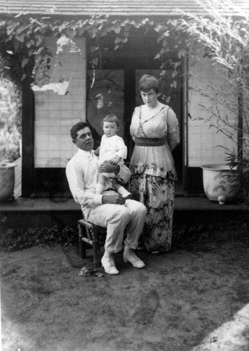 Lewis Atkinson Dougherty, wife, Mary Gabrielle Coyle Dougherty, and son Lewis A. Dougherty, II (1916), photograph