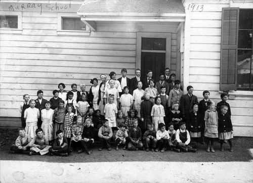 Murray School class photograph, (c. 1913)